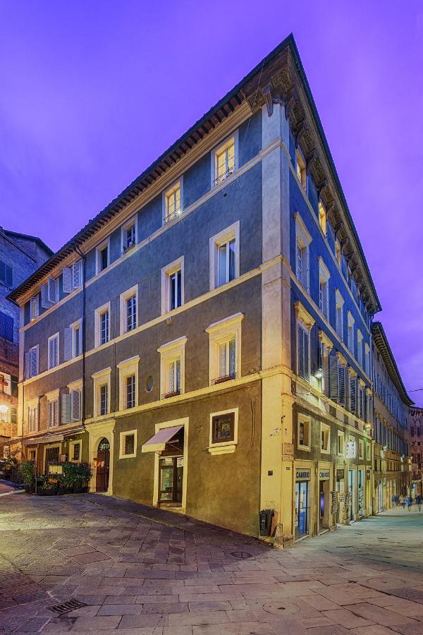 Bed and Breakfast Residenza d'Epoca Le Aquile Siena Exterior foto